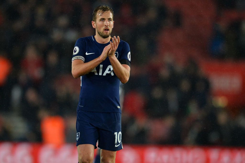 Harry Kane ghi bàn, Tottenham vẫn hụt hơi trong cuộc đua top 4